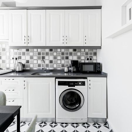 イスタンブールModern Flat 5 Min To Galata Tower In Istiklal Aveアパートメント エクステリア 写真