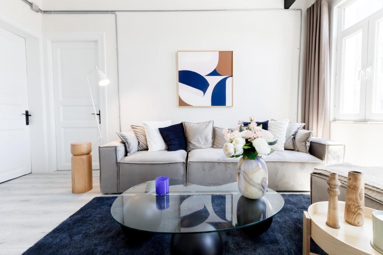 イスタンブールModern Flat 5 Min To Galata Tower In Istiklal Aveアパートメント エクステリア 写真